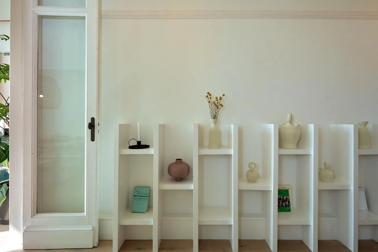 Sapo - Two Bedroom In The Heart Of Barcelona Spain